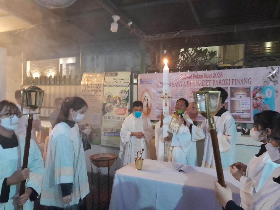 Liturgi Cahaya PAKAI